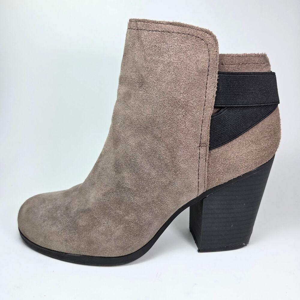 Kenneth Cole Reaction Quartz Might Make It Suede Stacked‑Heel Ankle Bootie Sz 8